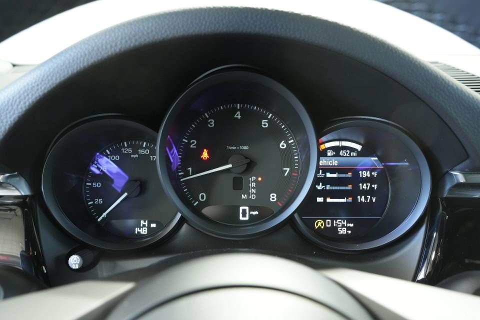 New 2026 Porsche Macan AWD/4WD image 14