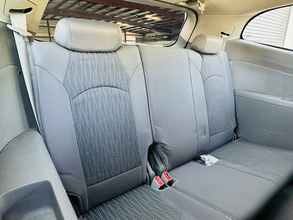 Used 2013 Chevrolet Traverse LS FWD image 20