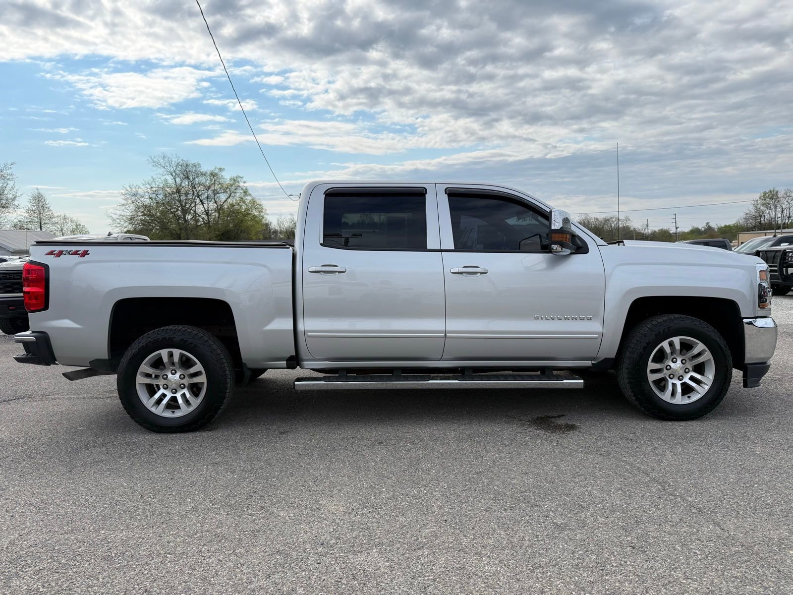 Used 2018 Chevrolet Silverado 1500 LT w/ All Star Edition image 7