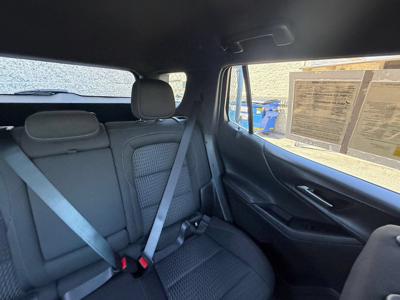 Used 2025 Chevrolet Equinox LT FWD image 38