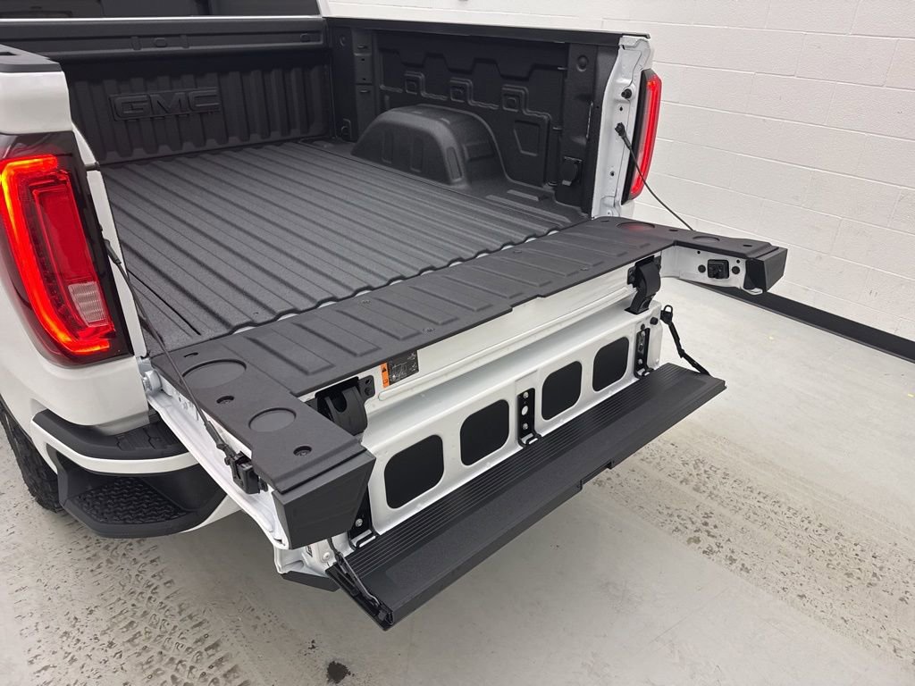 New 2026 GMC Sierra 1500 AT4 w/ AT4 Premium Package image 7