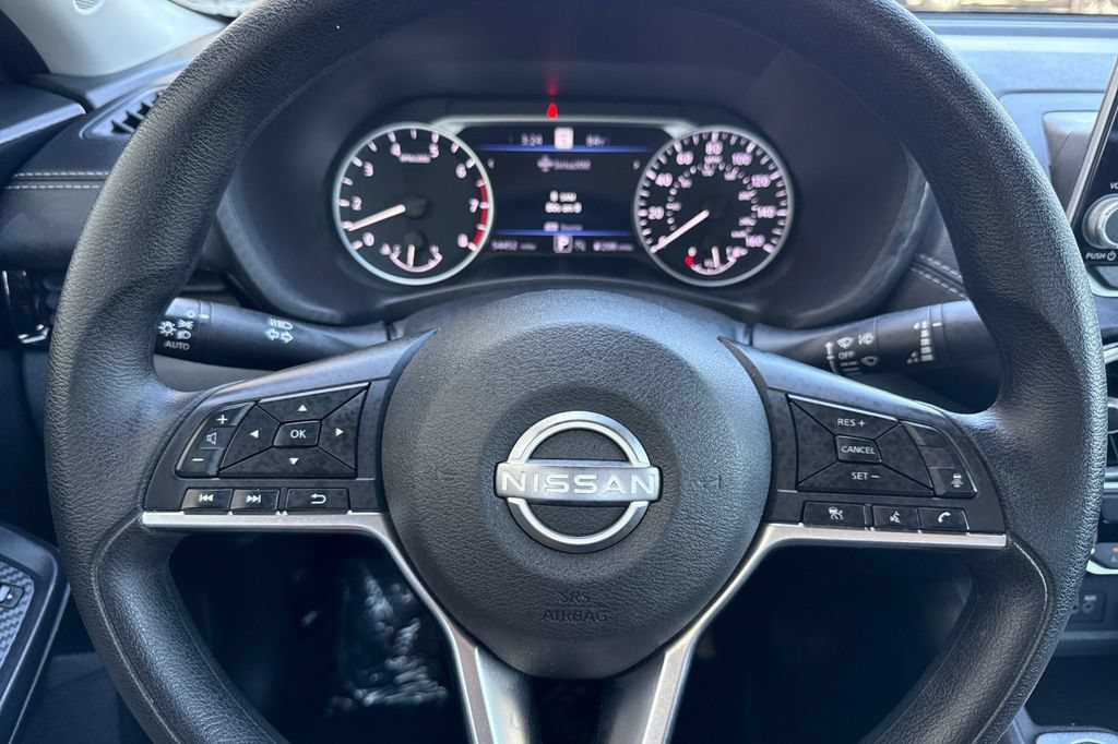 Used 2024 Nissan Sentra SV FWD image 23