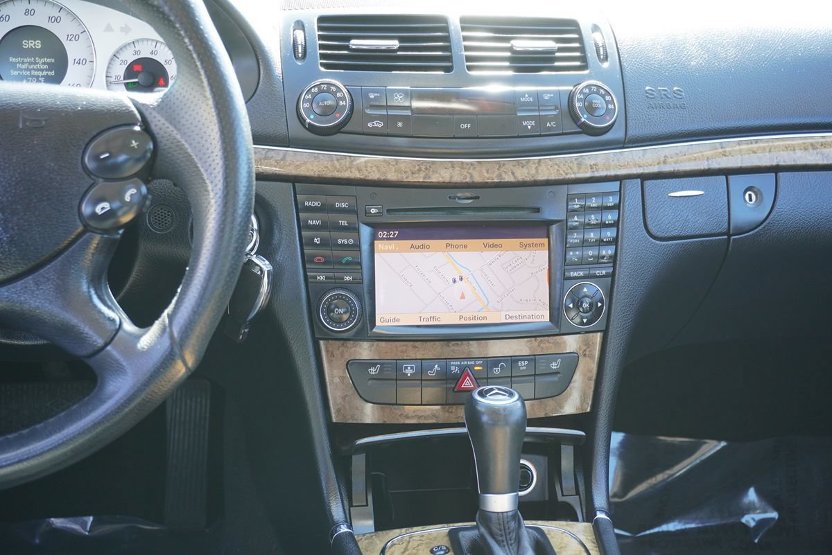 Used 2009 Mercedes-Benz E 350 Sedan image 21