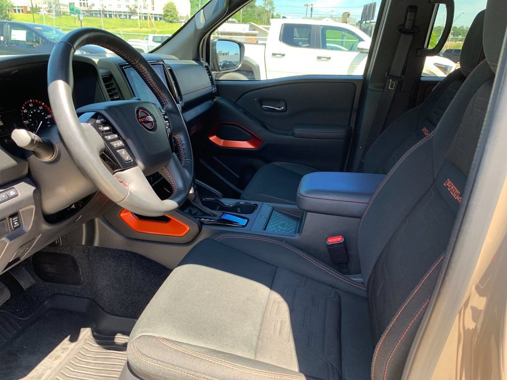 Used 2023 Nissan Frontier PRO-4X w/ Pro Convenience Package AWD/4WD image 11