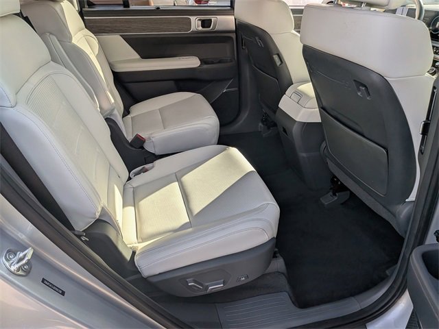 Used 2024 Hyundai Santa Fe Calligraphy image 29