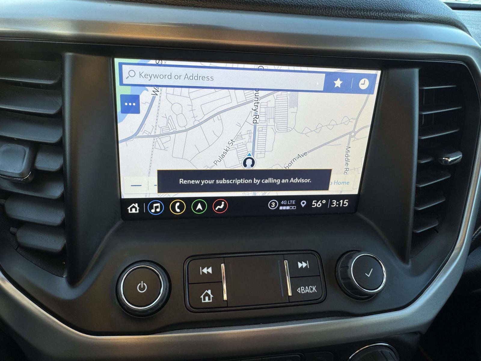 Used 2023 GMC Acadia AT4 image 21