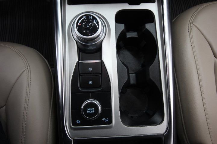 Used 2022 Ford Explorer XLT w/ Equipment Group 202A image 26