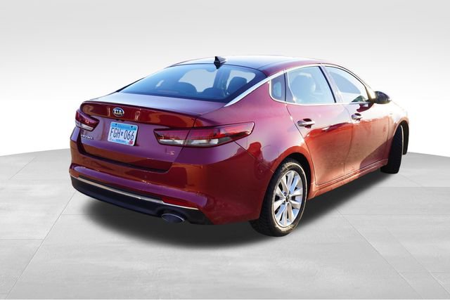 Used 2018 Kia Optima S w/ Panoramic Sunroof Package FWD image 3