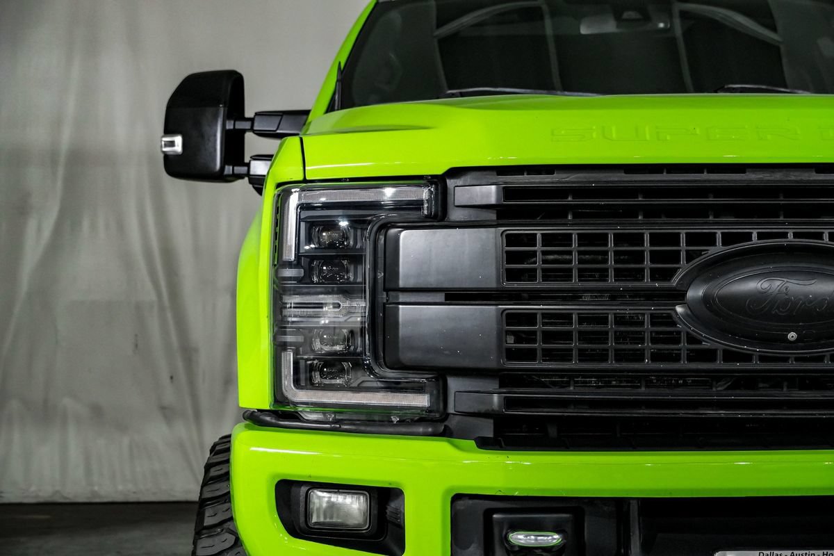 Used 2017 Ford F350 4x4 Crew Cab DRW Super Duty image 40