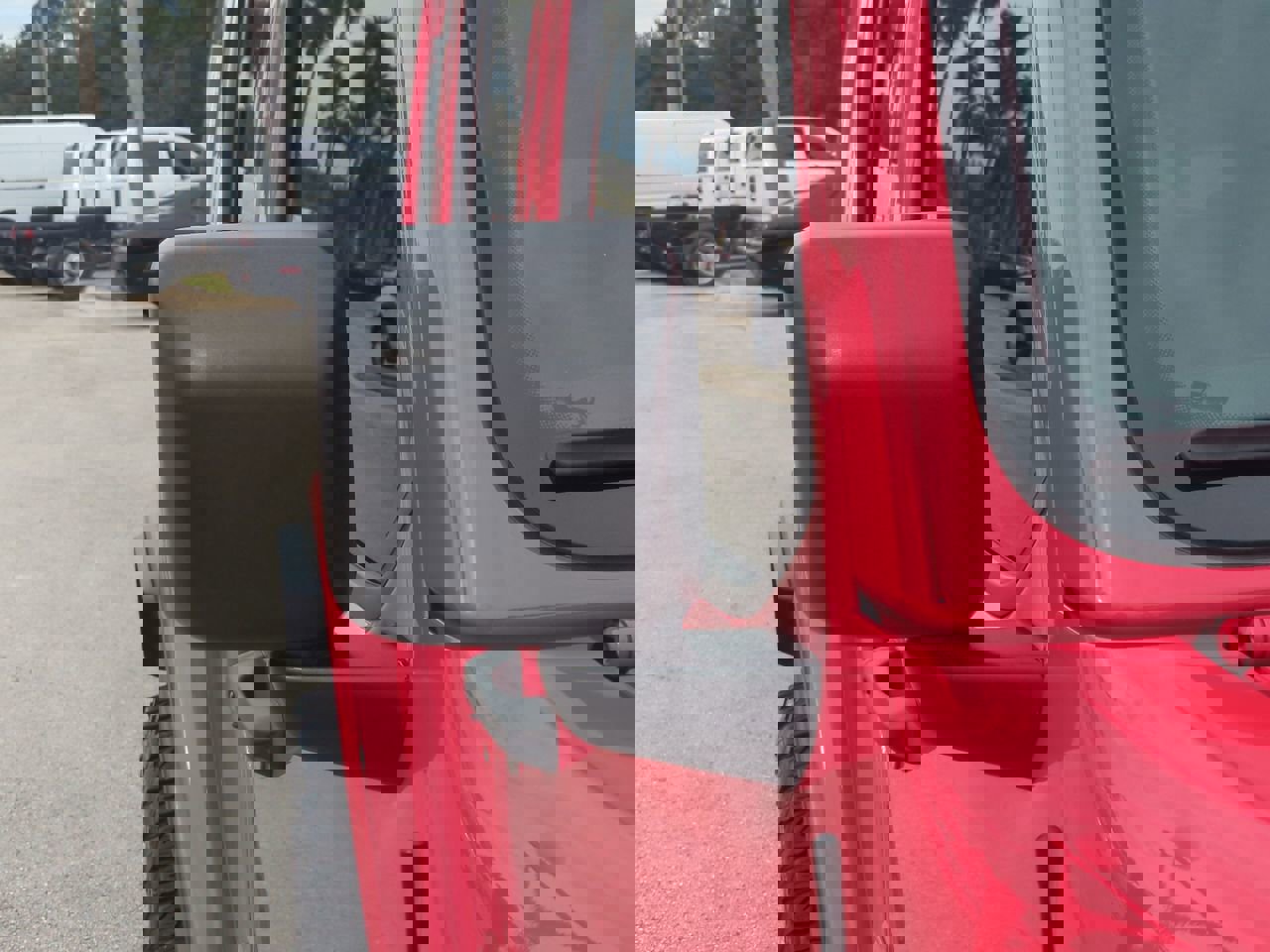 Used 2022 Jeep Wrangler Unlimited Rubicon w/ Xtreme Recon 35" Tire Package image 11