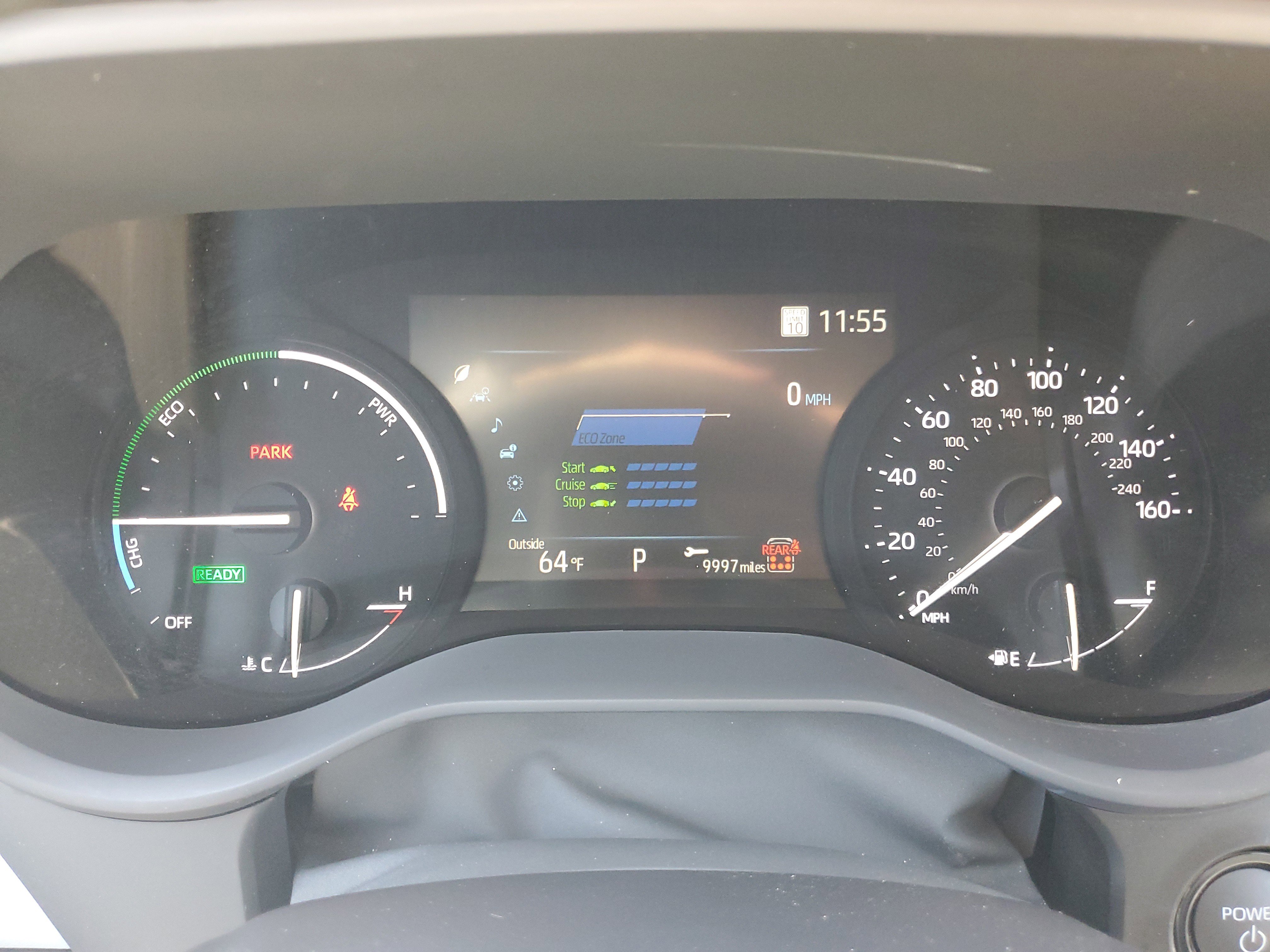 Used 2025 Toyota Sienna XLE image 30