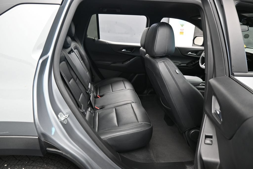 Used 2025 Chevrolet Equinox LT FWD image 31