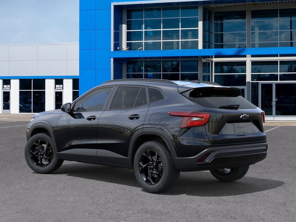 New 2026 Chevrolet Trax LT w/ Driver Confidence Package FWD image 3