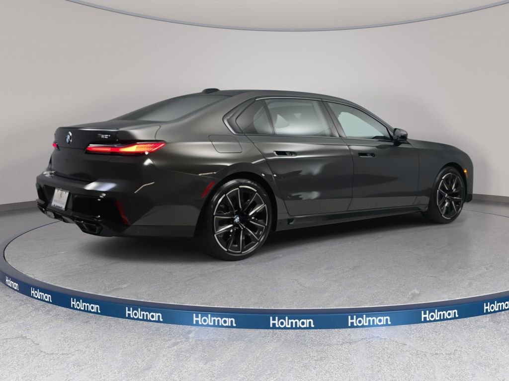 New 2026 BMW 760i xDrive w/ Executive Package image 5
