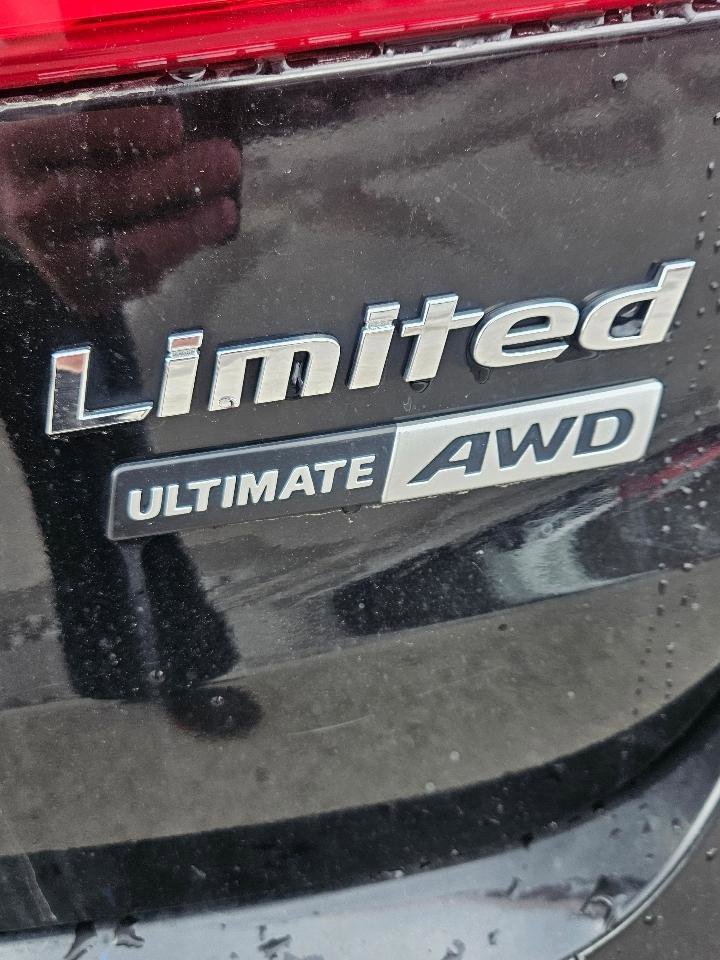 Used 2016 Hyundai Santa Fe Limited w/ Option Group 04 image 6