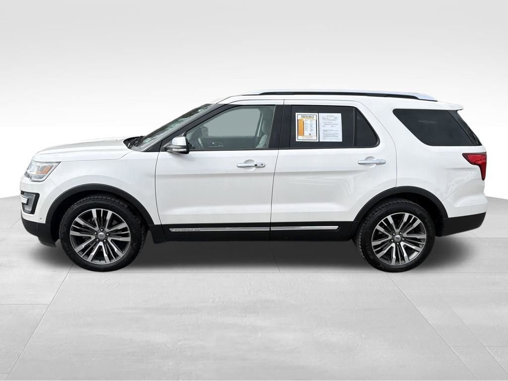 Used 2017 Ford Explorer Platinum image 4