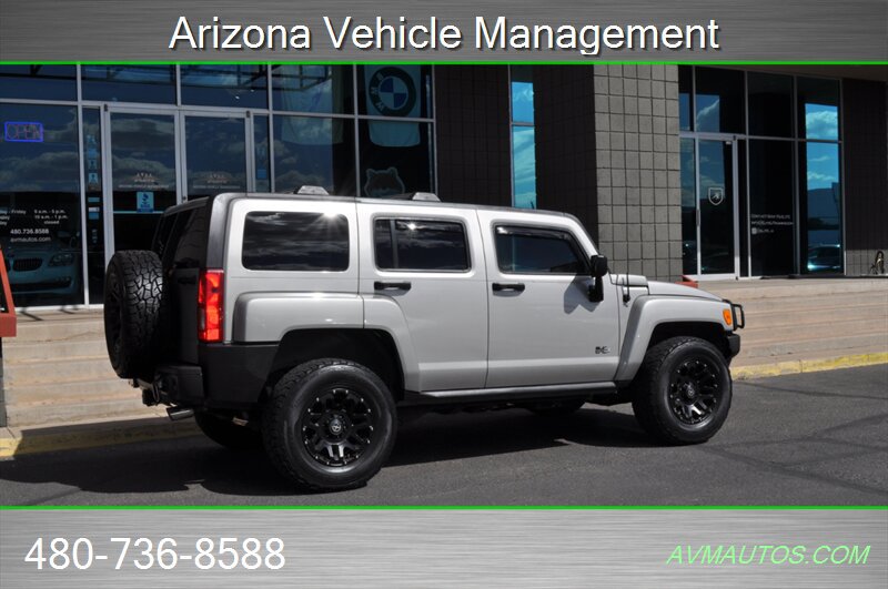 Used 2007 HUMMER H3 Luxury image 8