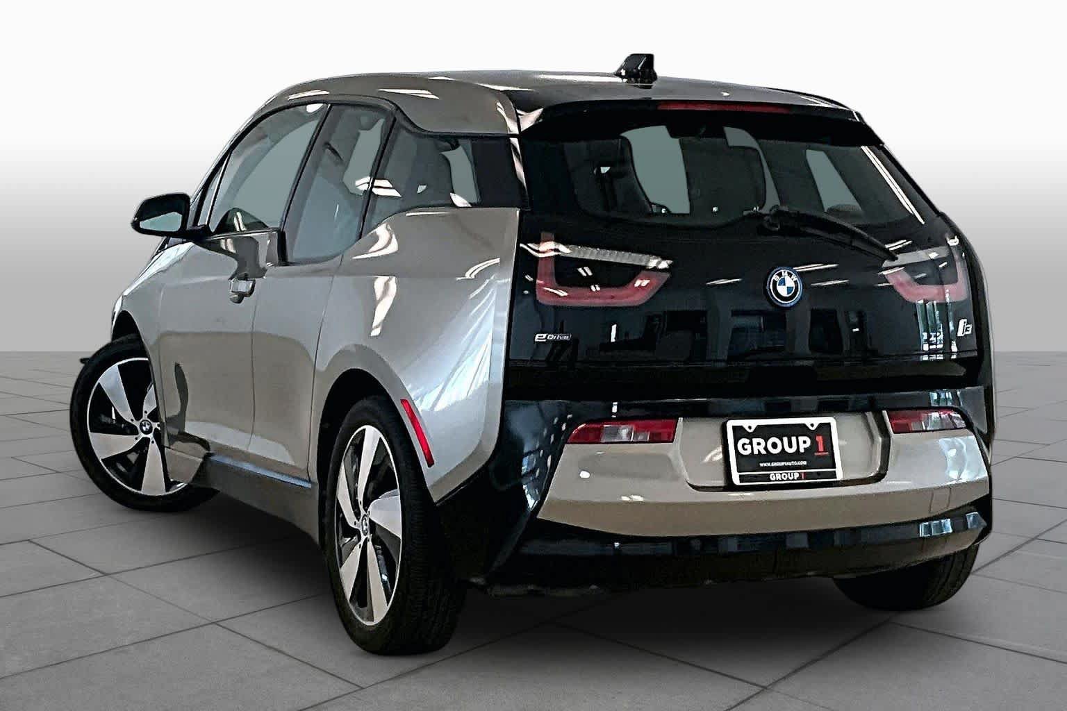 Used 2017 BMW i3 w/ Range Extender RWD image 10