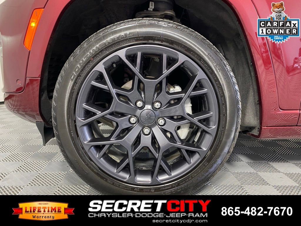Used 2025 Jeep Grand Cherokee Summit w/ Adv Protech Group IV AWD/4WD image 9