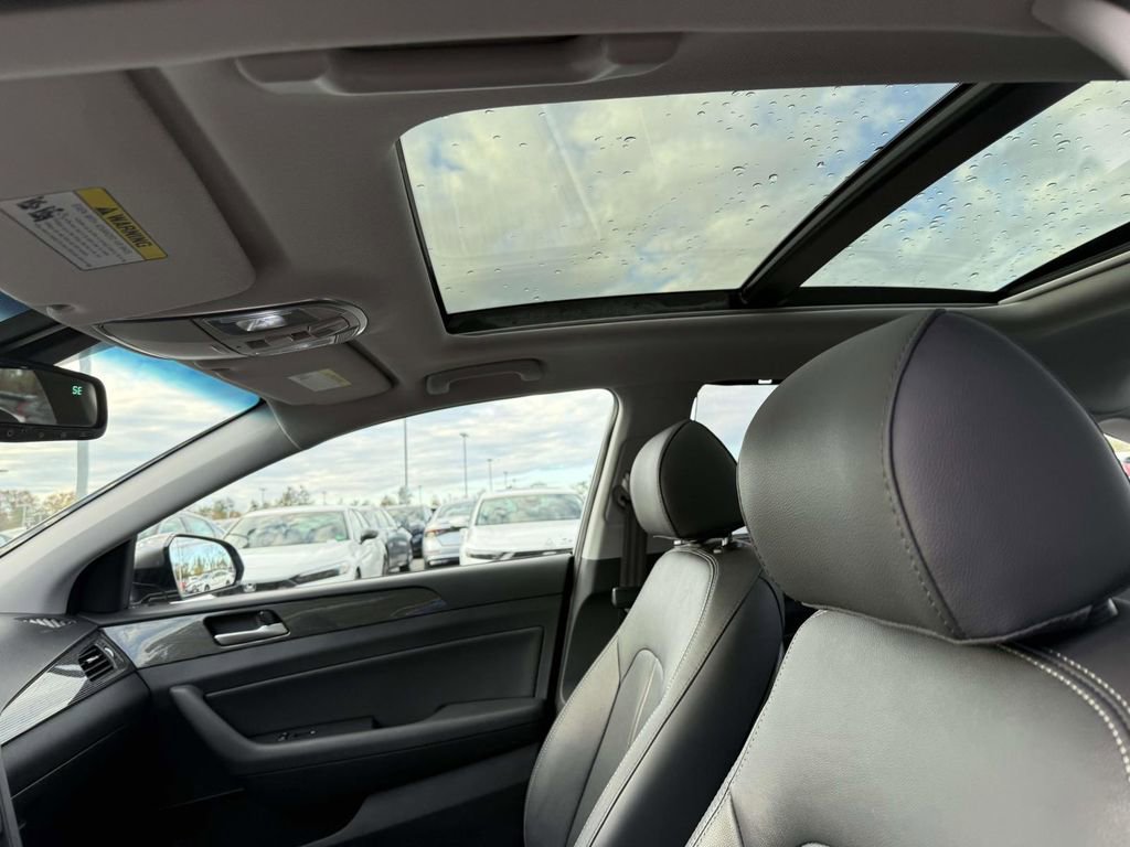 Used 2019 Hyundai Sonata Limited w/ Ultimate Package 04 image 21