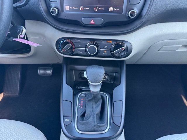 Used 2022 Kia Soul LX FWD image 11