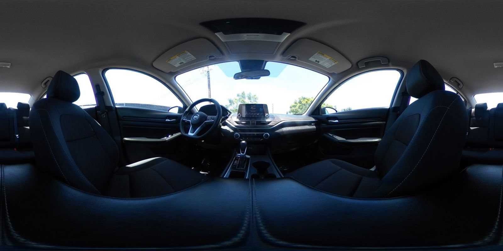 Used 2025 Nissan Altima 2.5 SV FWD image 43