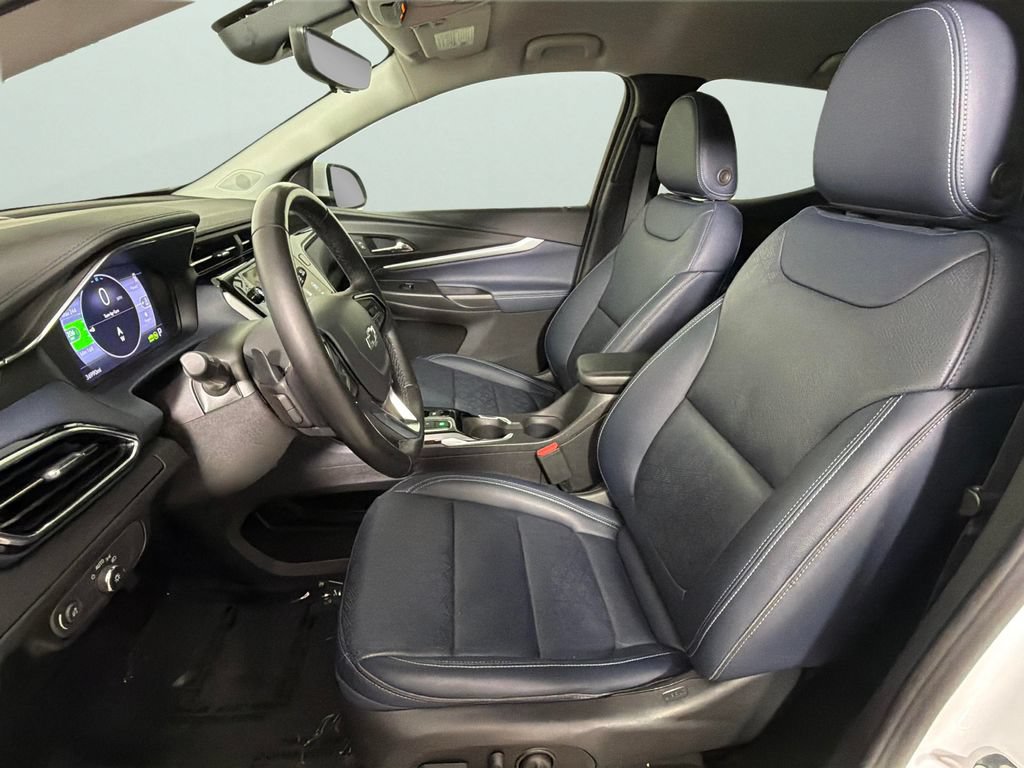 Used 2023 Chevrolet Bolt EUV Premier FWD image 17