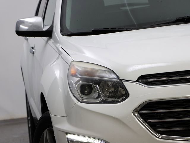 Used 2016 Chevrolet Equinox LTZ w/ Enhanced Convenience Package image 4