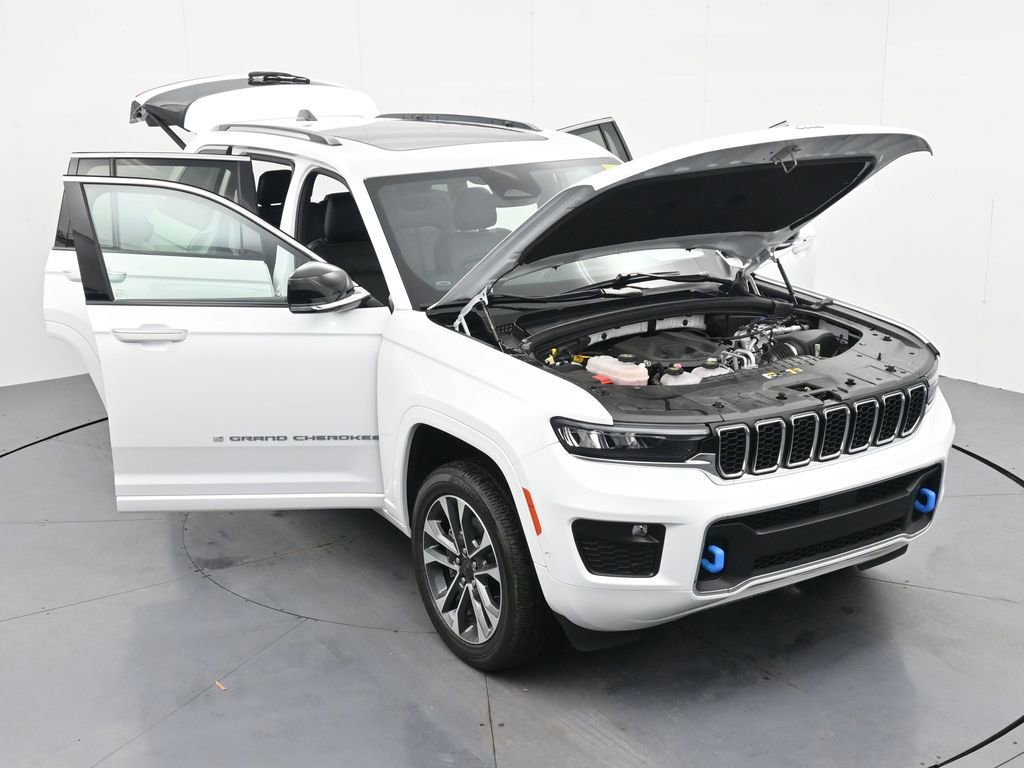 Used 2023 Jeep Grand Cherokee Overland image 39