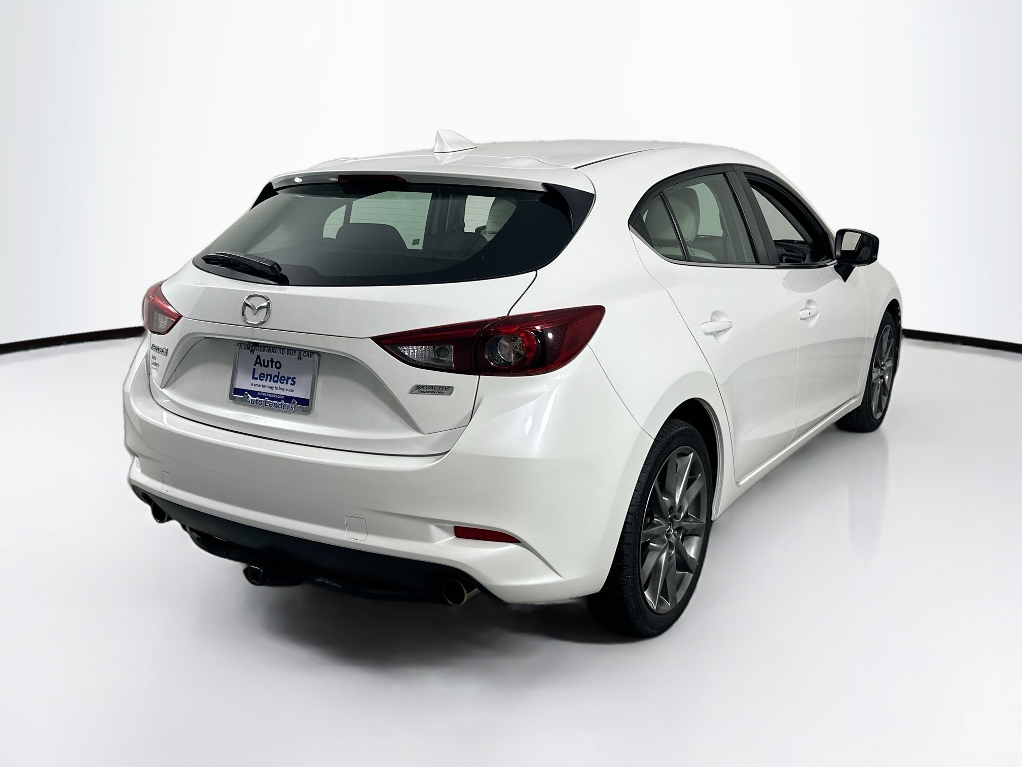 Used 2018 MAZDA MAZDA3 Grand Touring FWD image 5