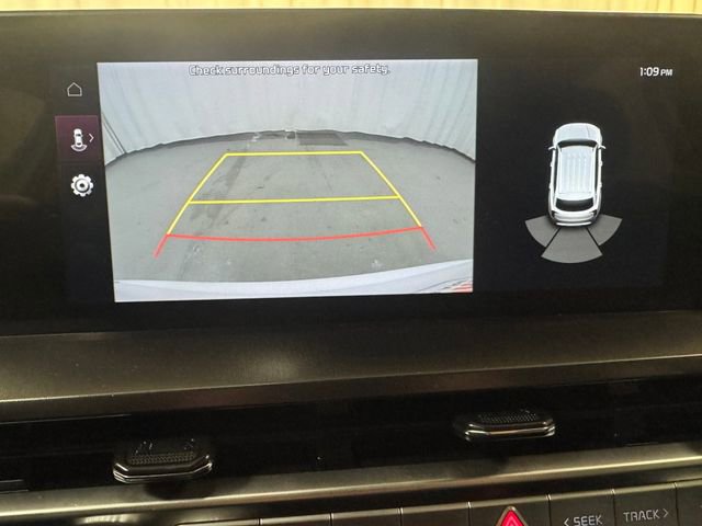 Used 2025 Kia Telluride S image 23