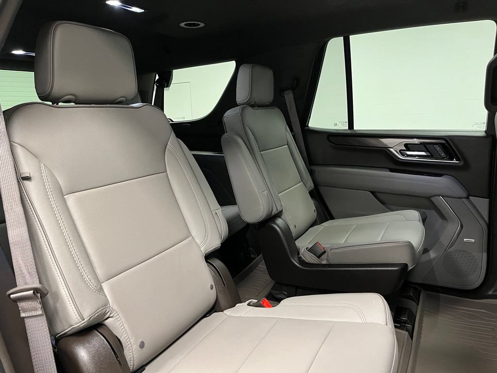 Used 2025 GMC Yukon Elevation AWD/4WD image 53