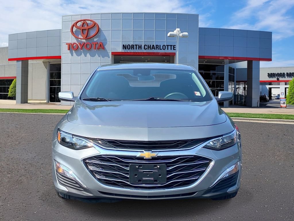 Used 2025 Chevrolet Malibu LS FWD image 3