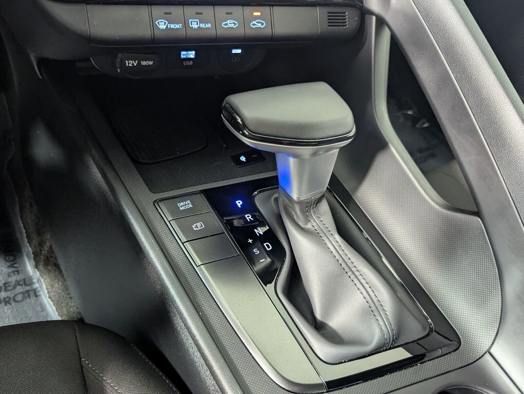 Used 2026 Hyundai Elantra Sport image 23