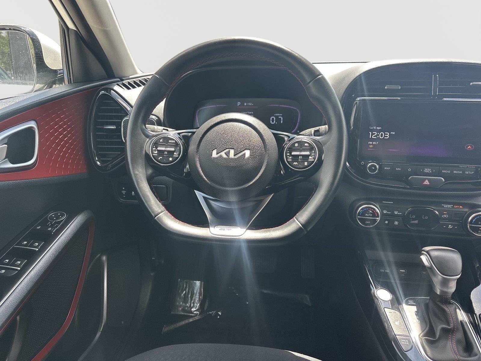 Used 2024 Kia Soul GT-Line w/ GT-Line Technology Package FWD image 20