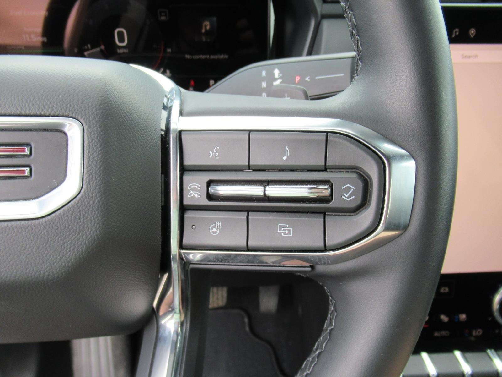 Used 2025 GMC Terrain Elevation w/ Elevation Premium Package AWD/4WD image 24