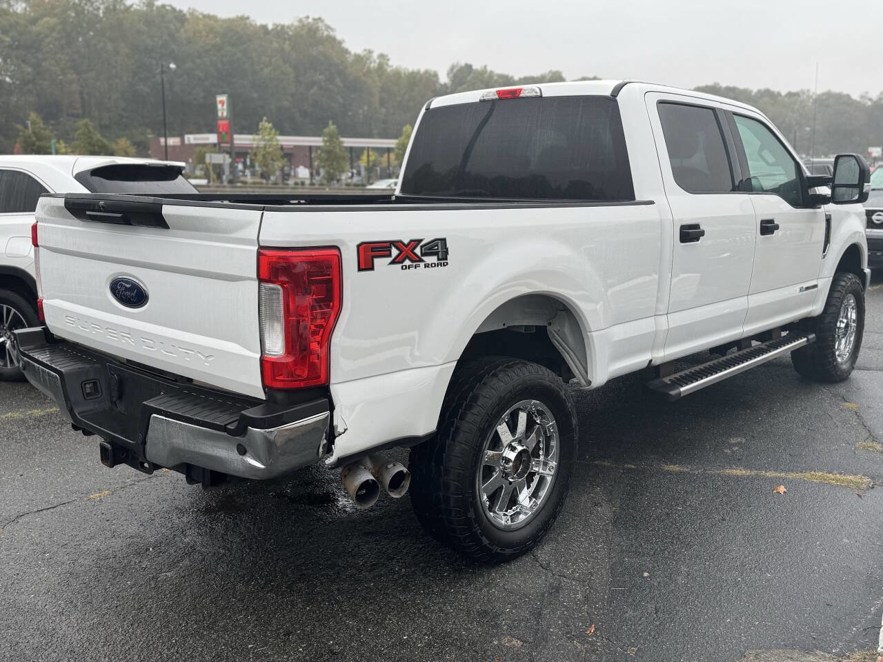 Used 2018 Ford F250 XLT w/ XLT Value Package AWD/4WD image 5