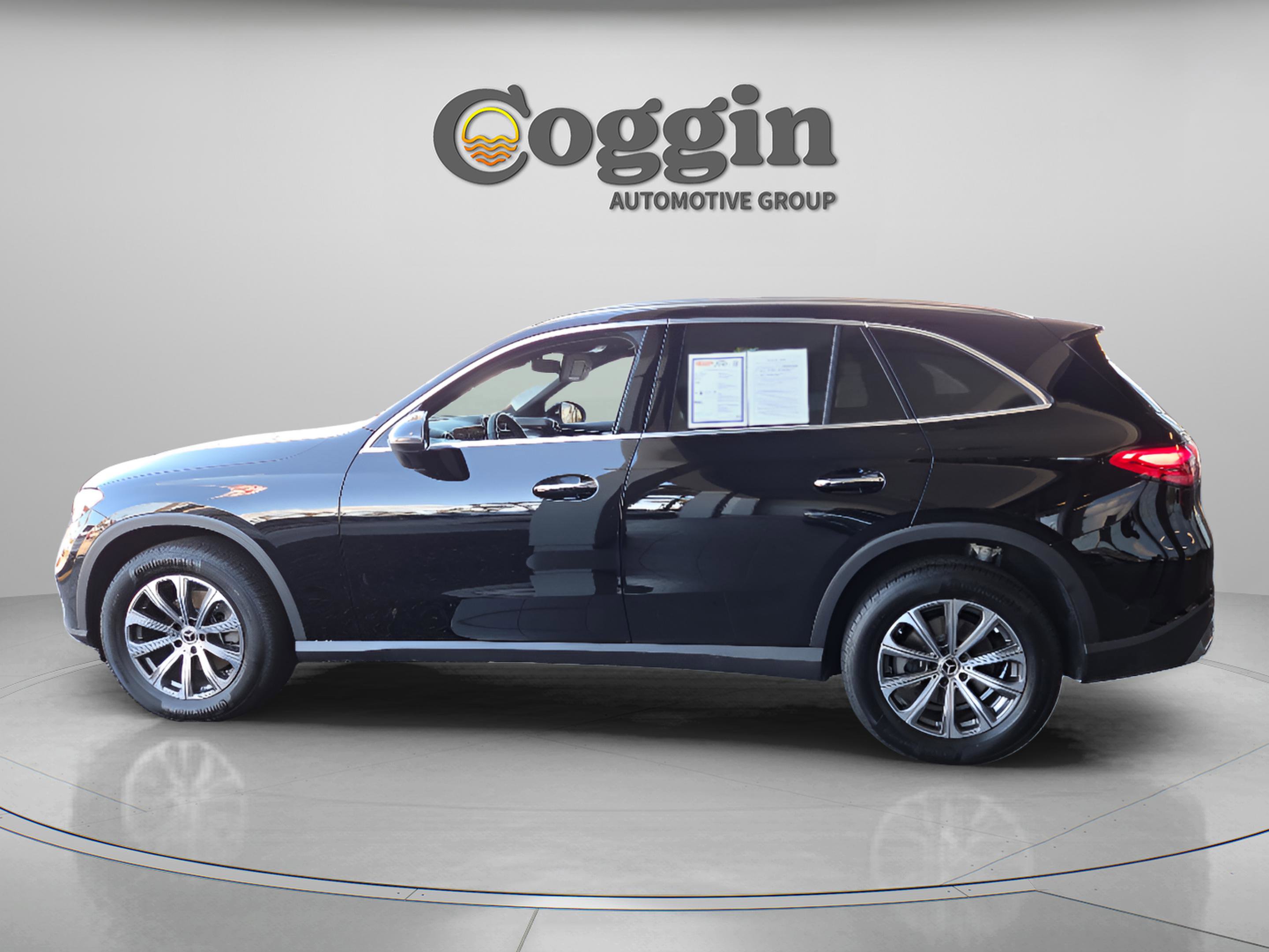 Certified 2026 Mercedes-Benz GLC 300 image 2