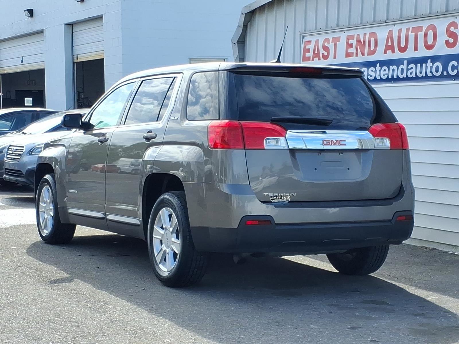 Used 2012 GMC Terrain SLE image 3