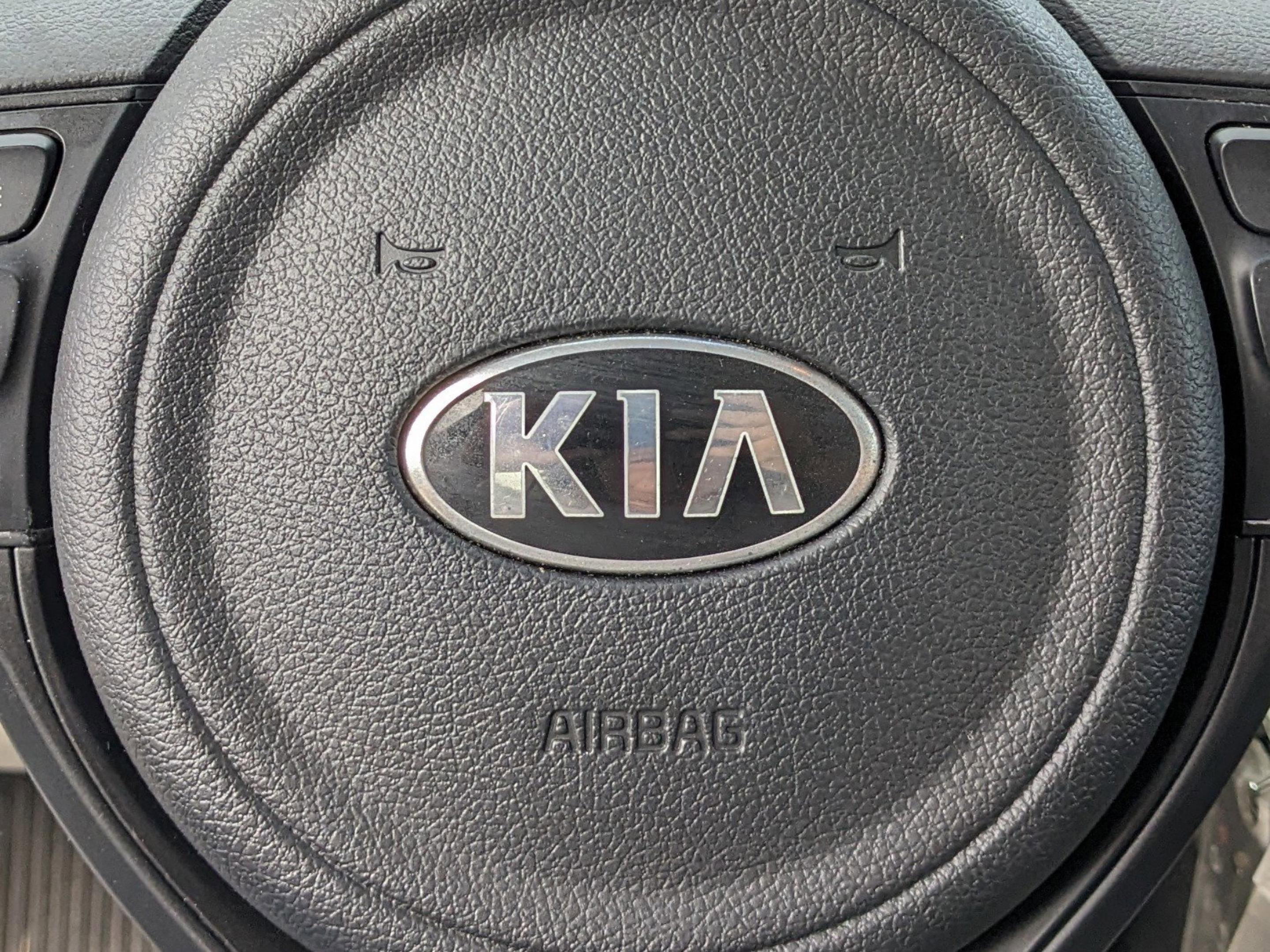 Used 2017 Kia Sportage LX image 35