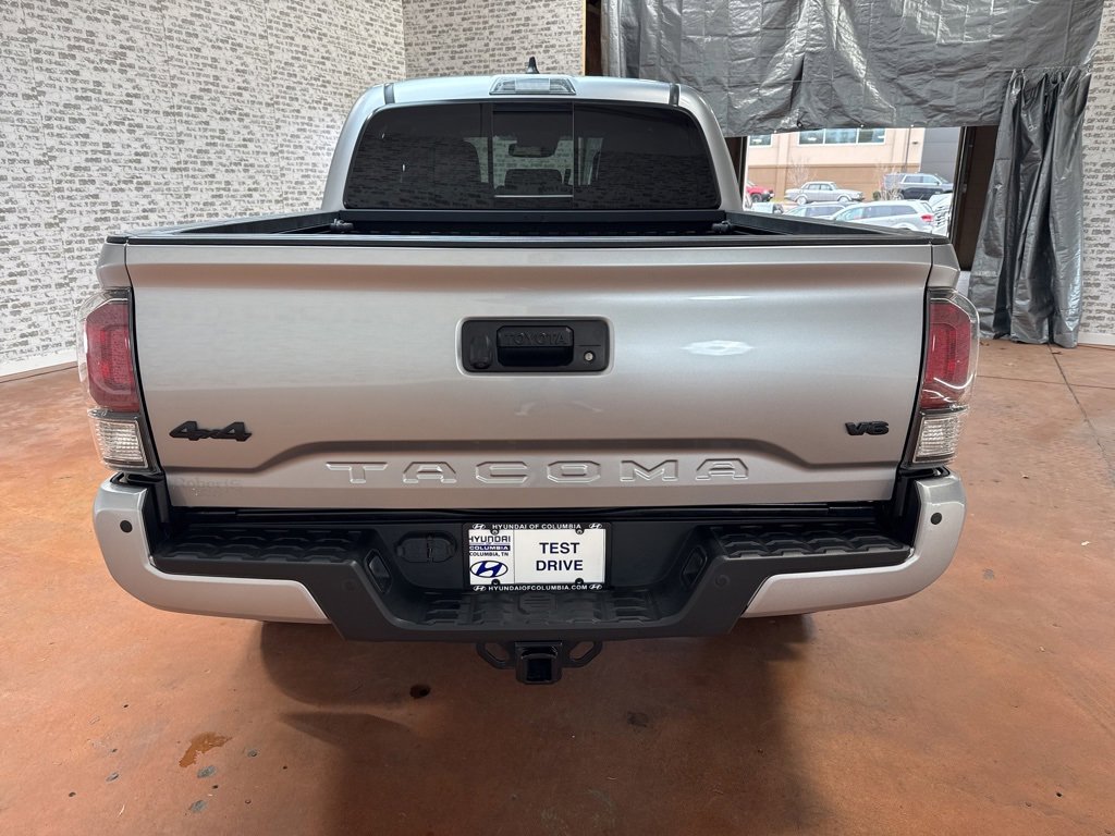 Used 2022 Toyota Tacoma Limited image 6