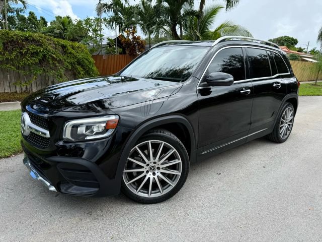 Used 2021 Mercedes-Benz GLB 250 image 1