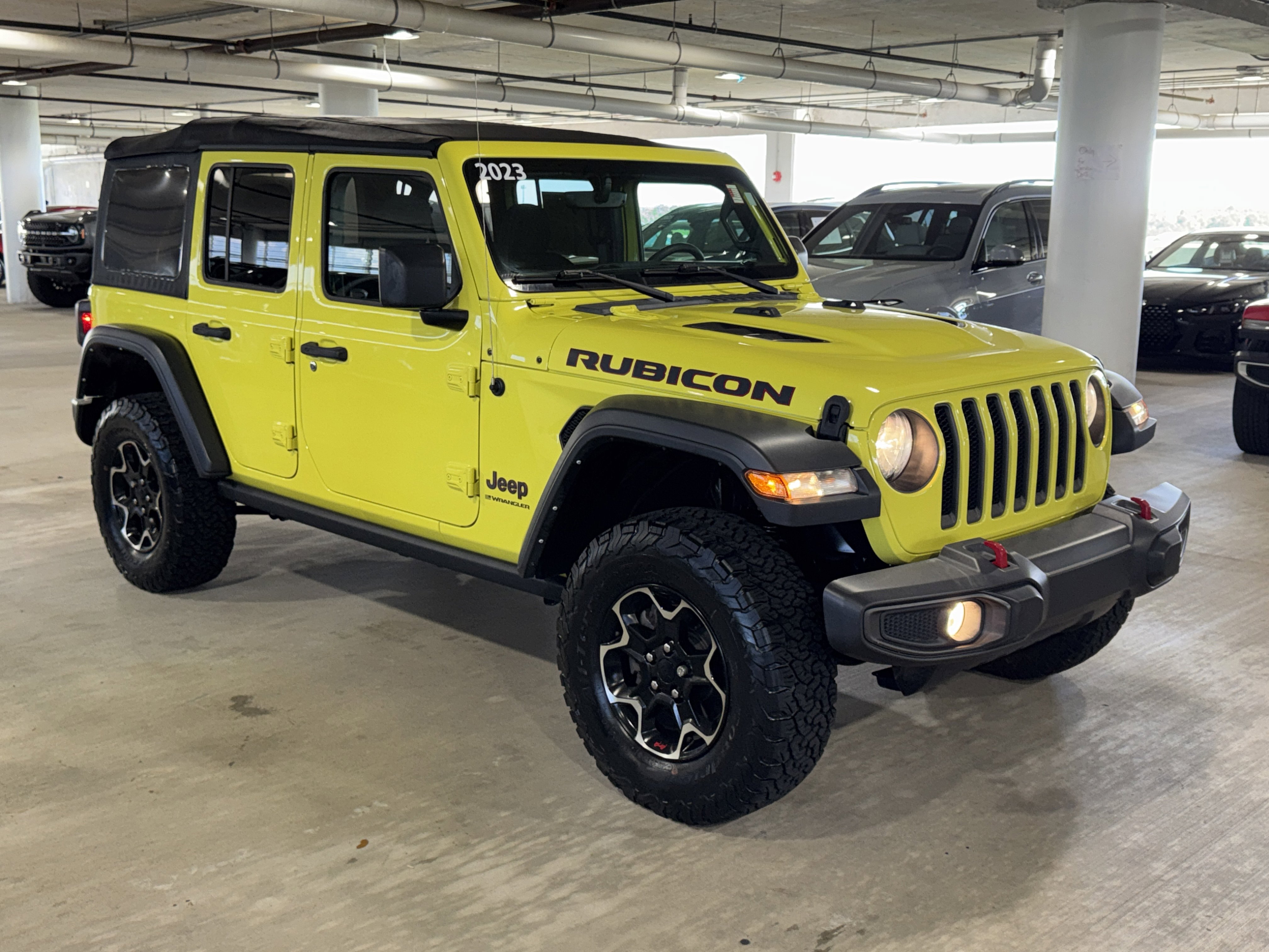 Used 2023 Jeep Wrangler Unlimited Rubicon AWD/4WD image 2
