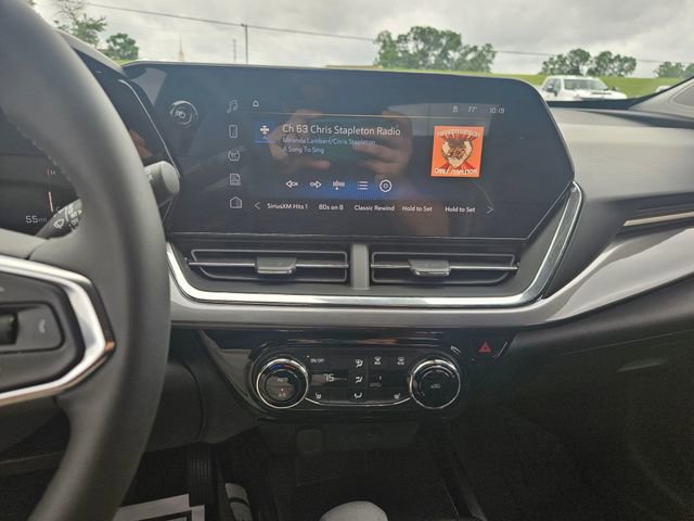 New 2026 Chevrolet Trax ACTIV w/ Driver Confidence Package FWD image 17