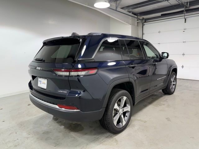 Used 2024 Jeep Grand Cherokee Limited AWD/4WD image 7