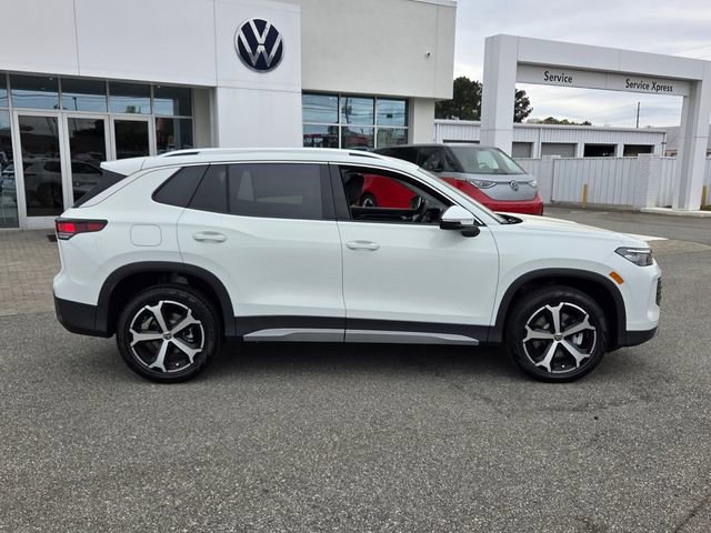 New 2026 Volkswagen Tiguan SE AWD/4WD image 16