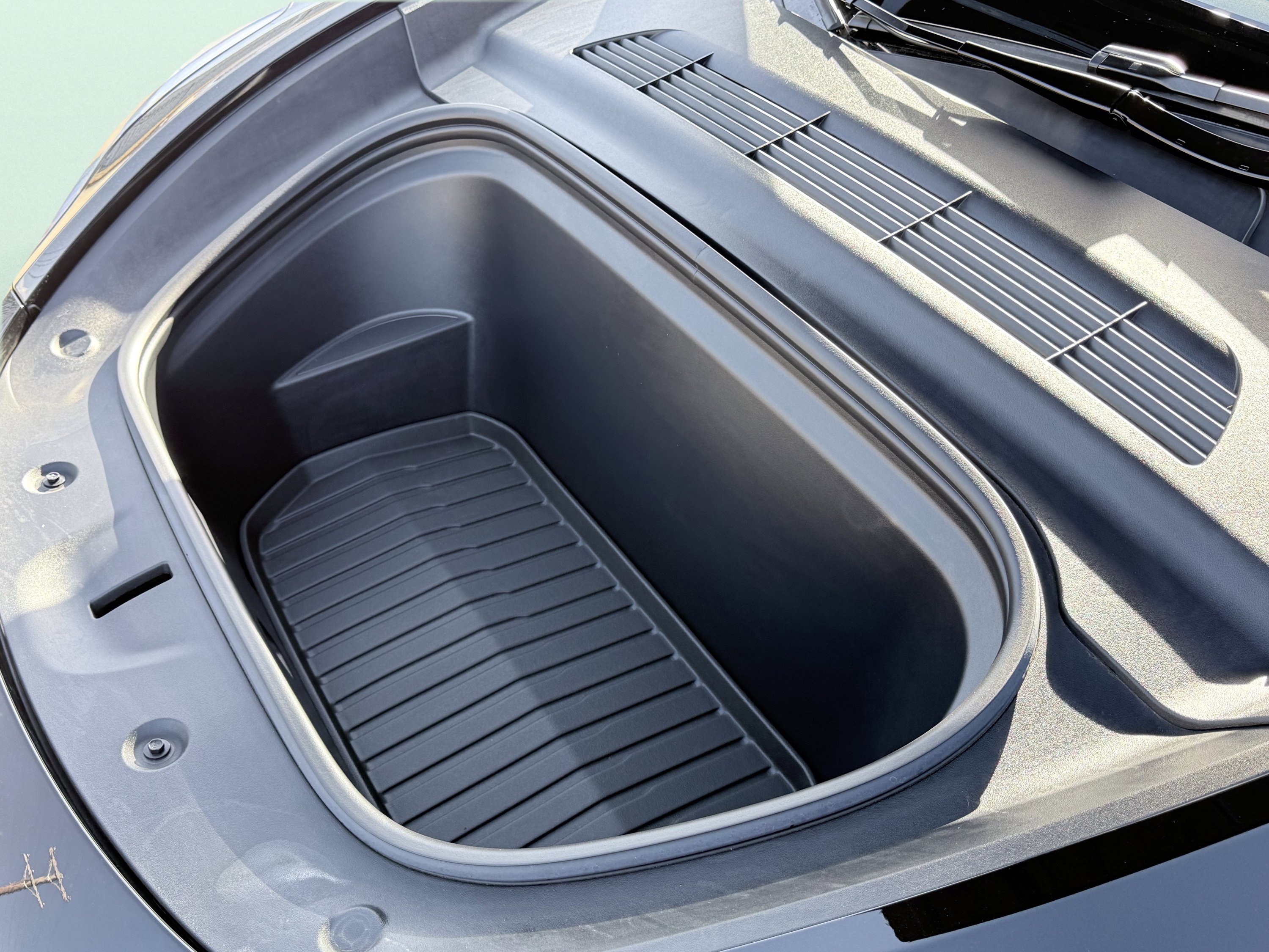 Used 2025 Tesla Model Y Long Range image 18