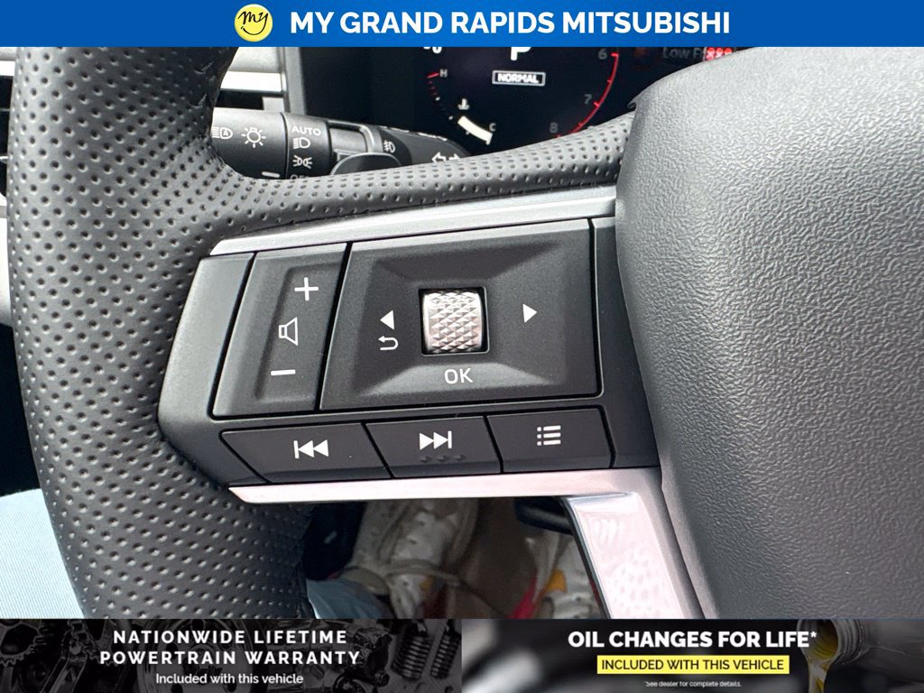 New 2026 Mitsubishi Outlander SE AWD/4WD image 27