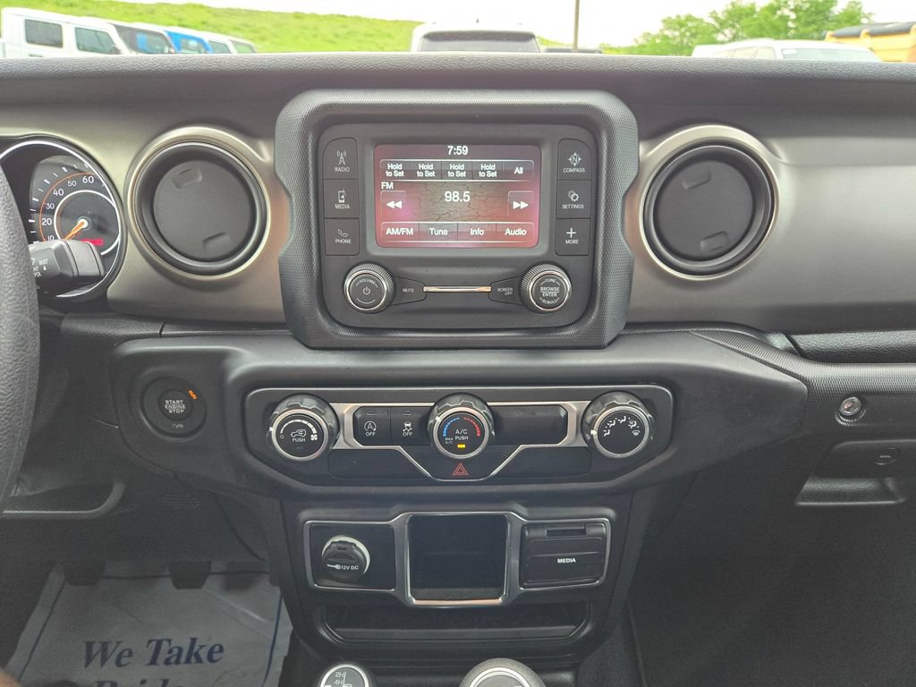 Used 2019 Jeep Wrangler Sport AWD/4WD image 21