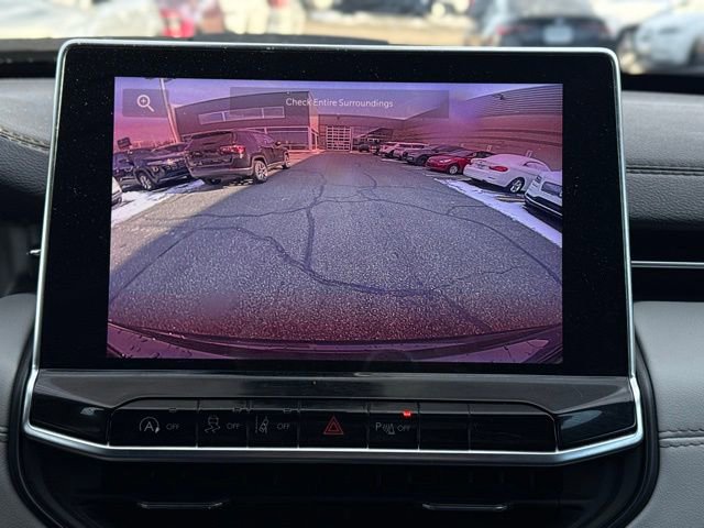 Certified 2023 Jeep Compass Limited w/ Mopar Graphics Package image 34